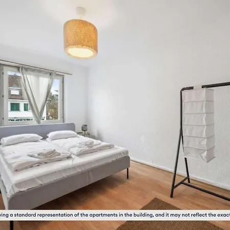 Koeschenruetistrasse 55, 8052 Switzerland *