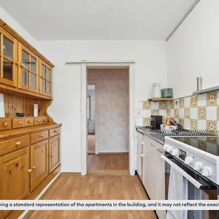 Koeschenruetistrasse 55, 8052 Switzerland * Zurique